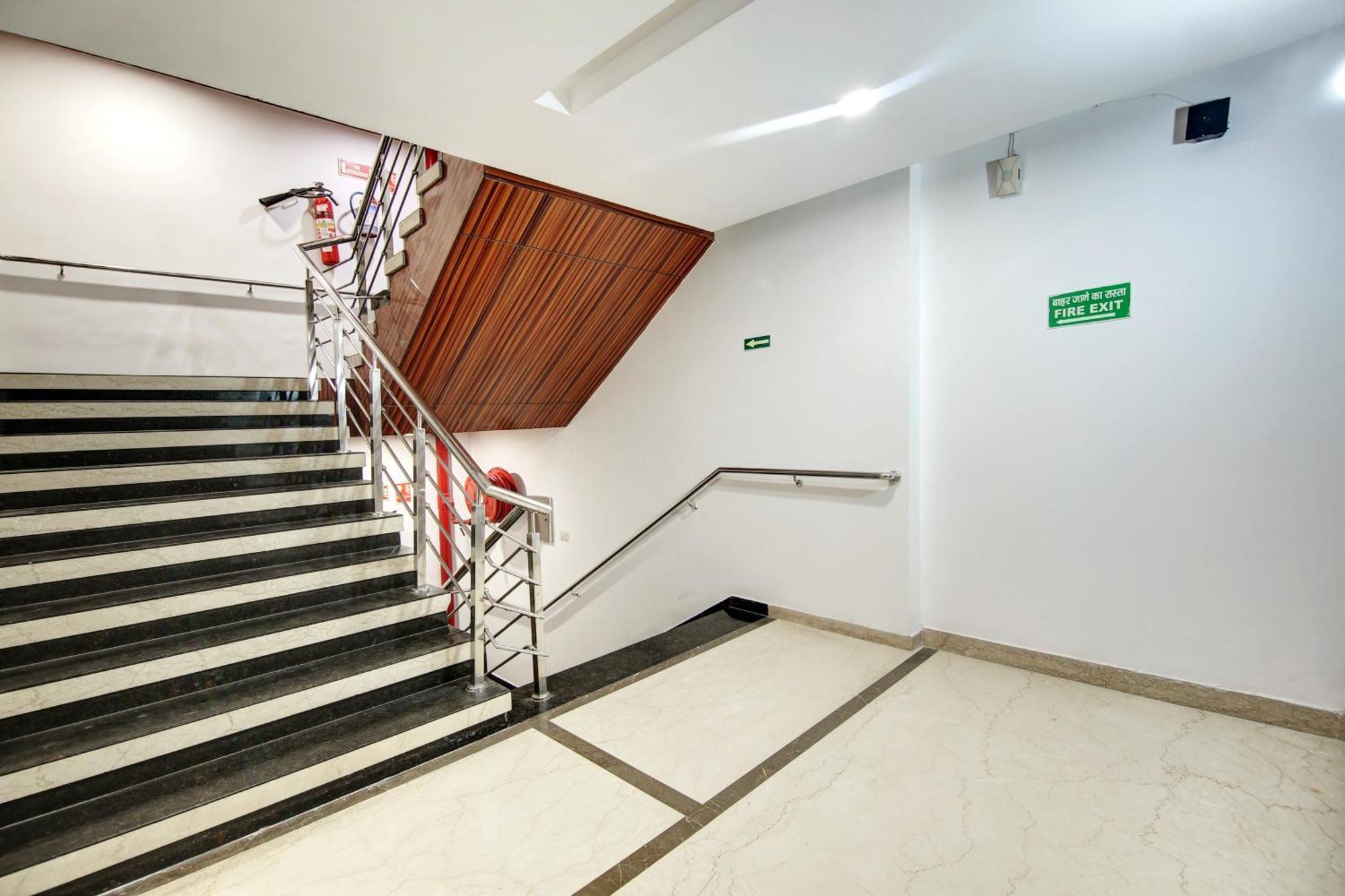 Hotel Neu Villa - Near Connaught Place & New Delhi Railway Station Exteriér fotografie